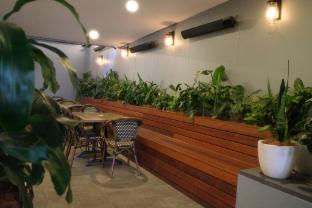 the sunnyside tavern broadmeadow