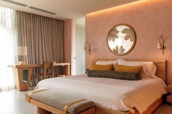 23 hotel