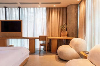 23 hotel