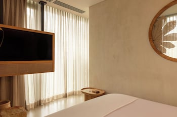 23 hotel