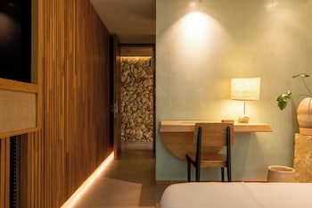 23 hotel