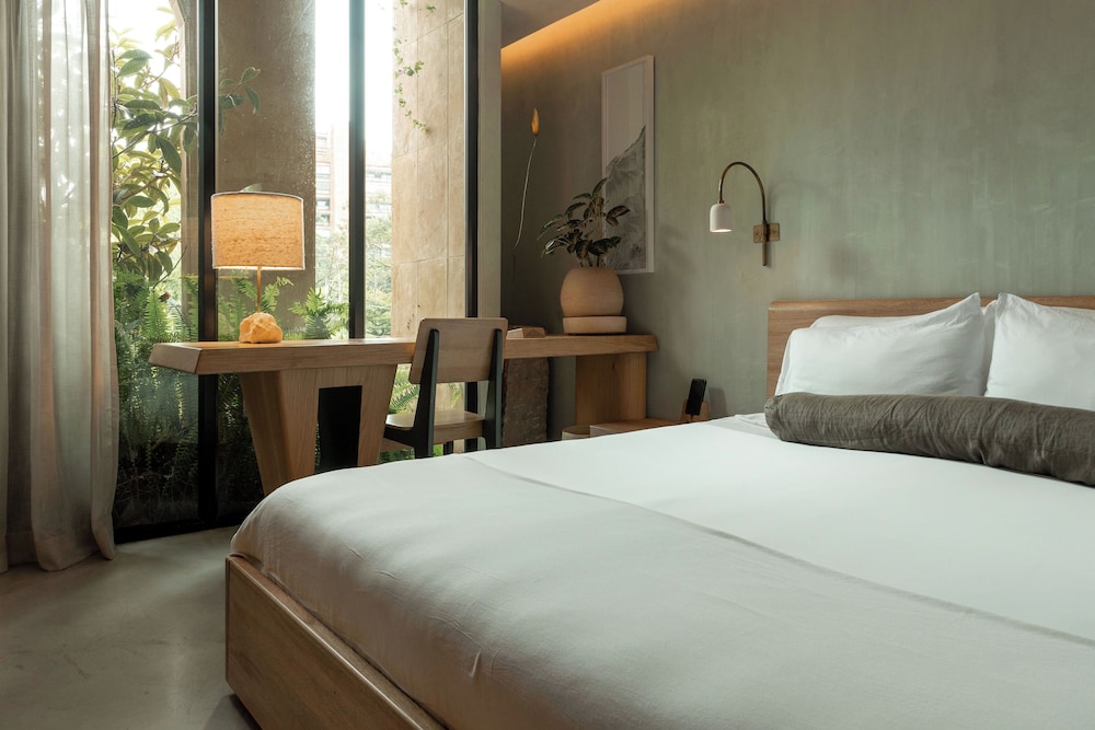 23 hotel