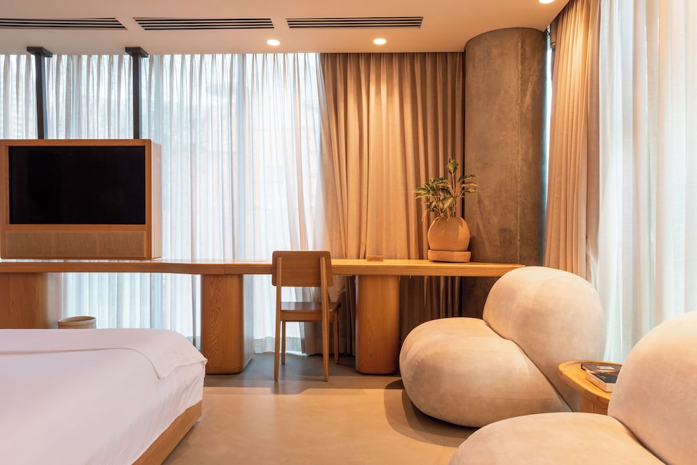 23 hotel