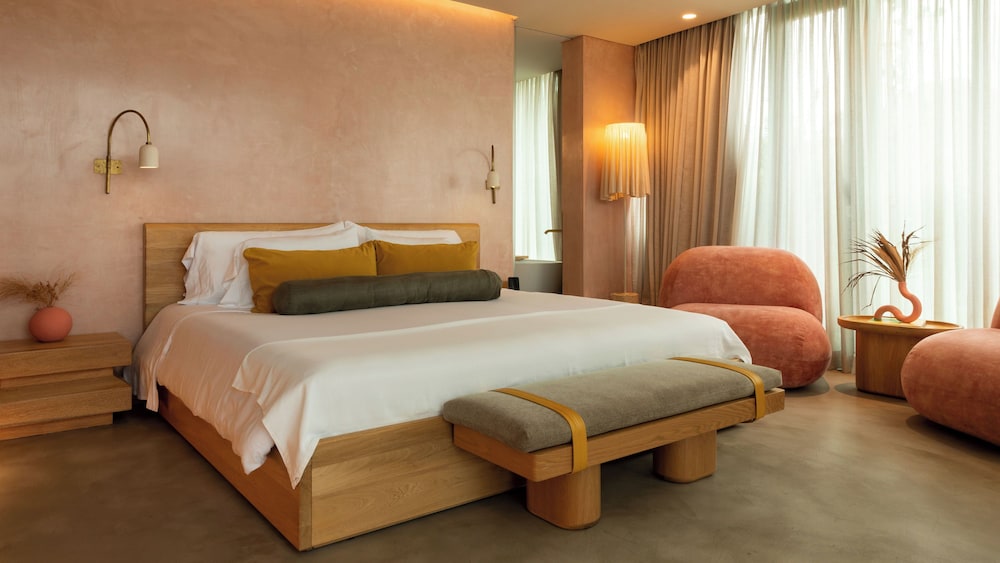 23 hotel