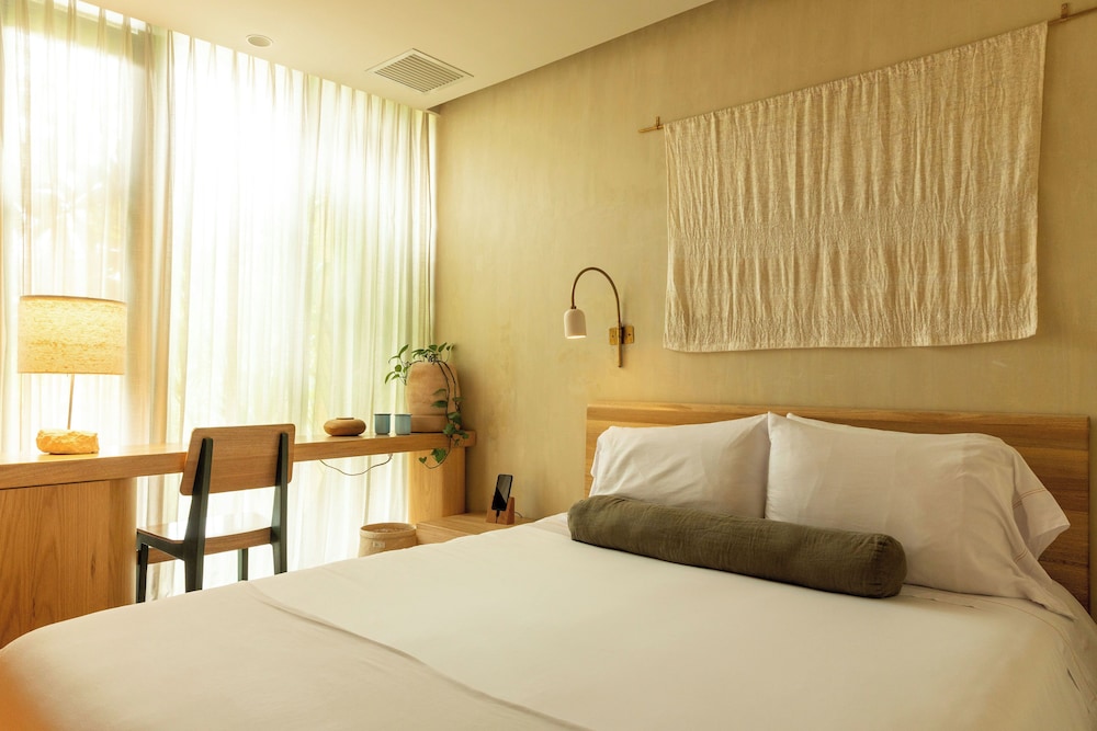 23 hotel