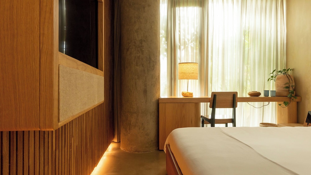 23 hotel
