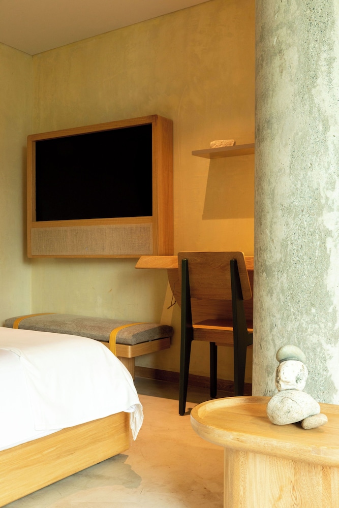 23 hotel