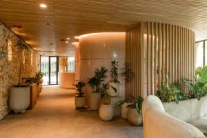 23 hotel
