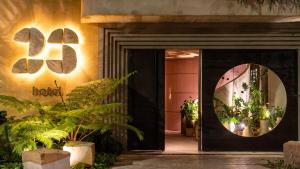 23 hotel