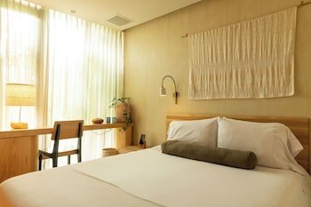 23 hotel