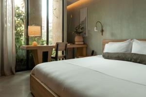 23 hotel