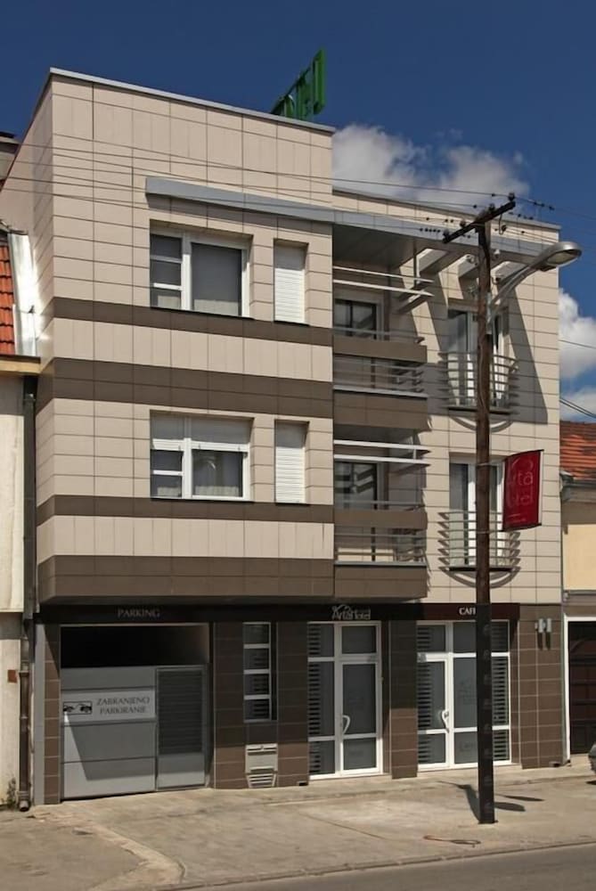 boutique hotel arta