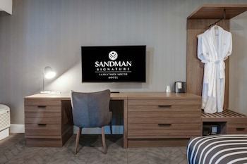 sandman signature saskatoon south hotel