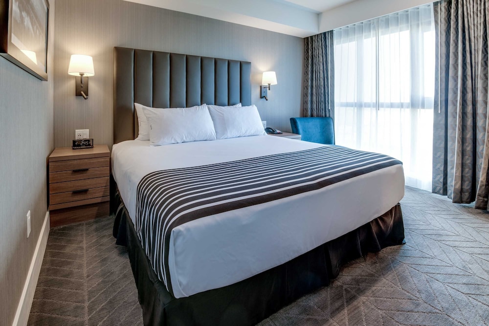 sandman signature saskatoon south hotel