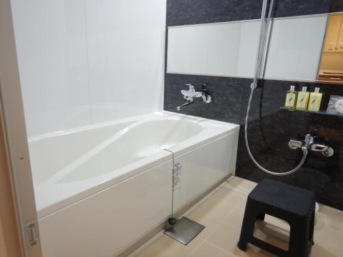 wishton hotel yangon