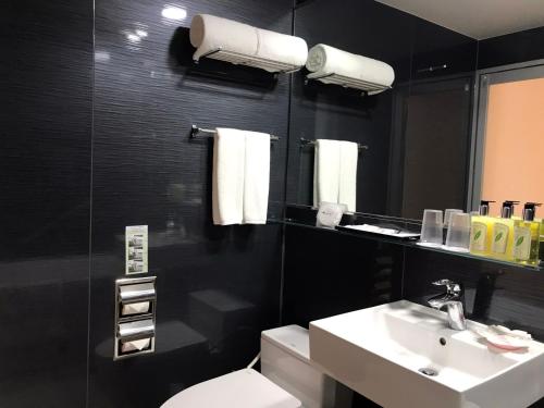 wishton hotel yangon