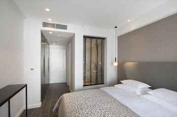 vivid blue serenity resort