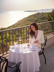 vivid blue serenity resort