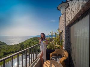 vivid blue serenity resort