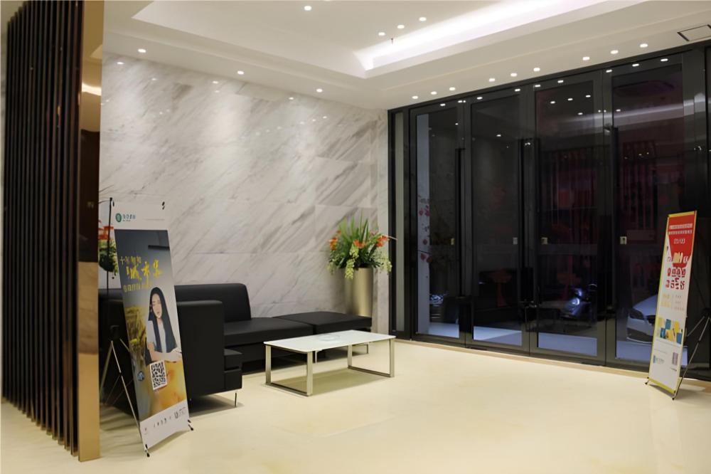 city comfort inn maoming high speed railway station