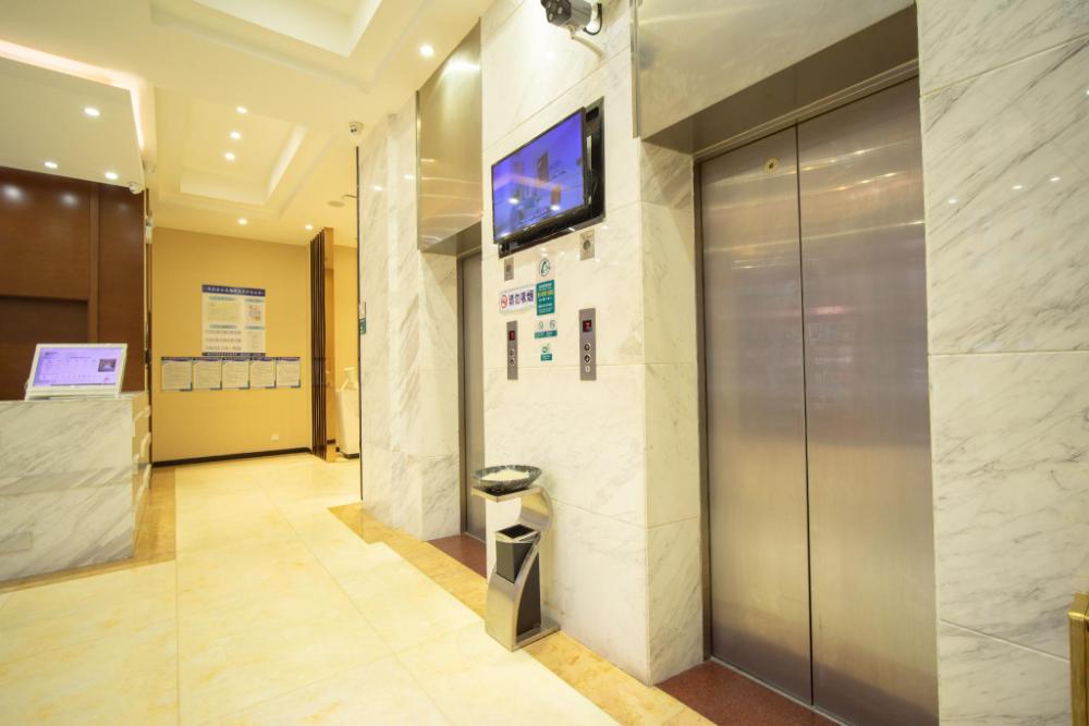 city comfort inn maoming high speed railway station