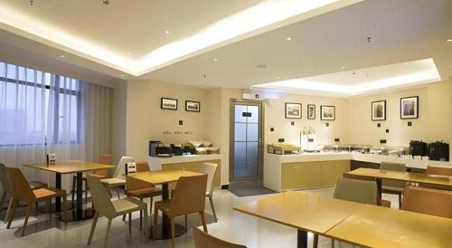 city comfort inn changsha huangxing avenue airport