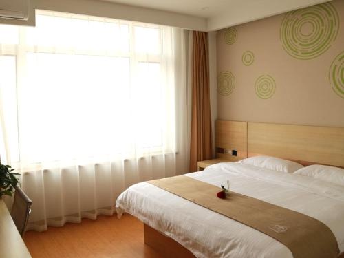 greentree inn dalian north railway station express