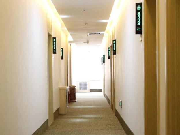 greentree inn dalian north railway station express
