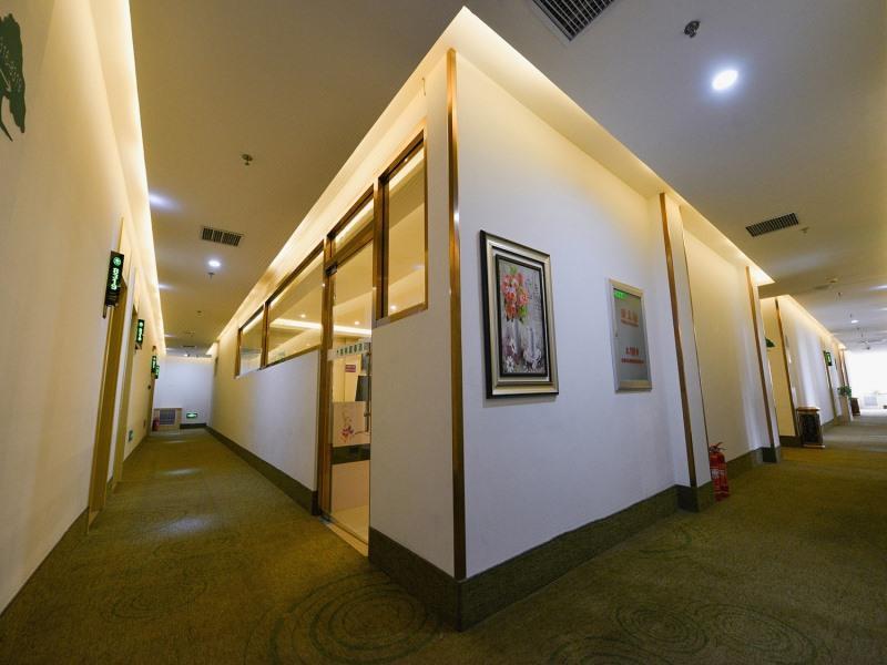 greentree inn dalian north railway station express