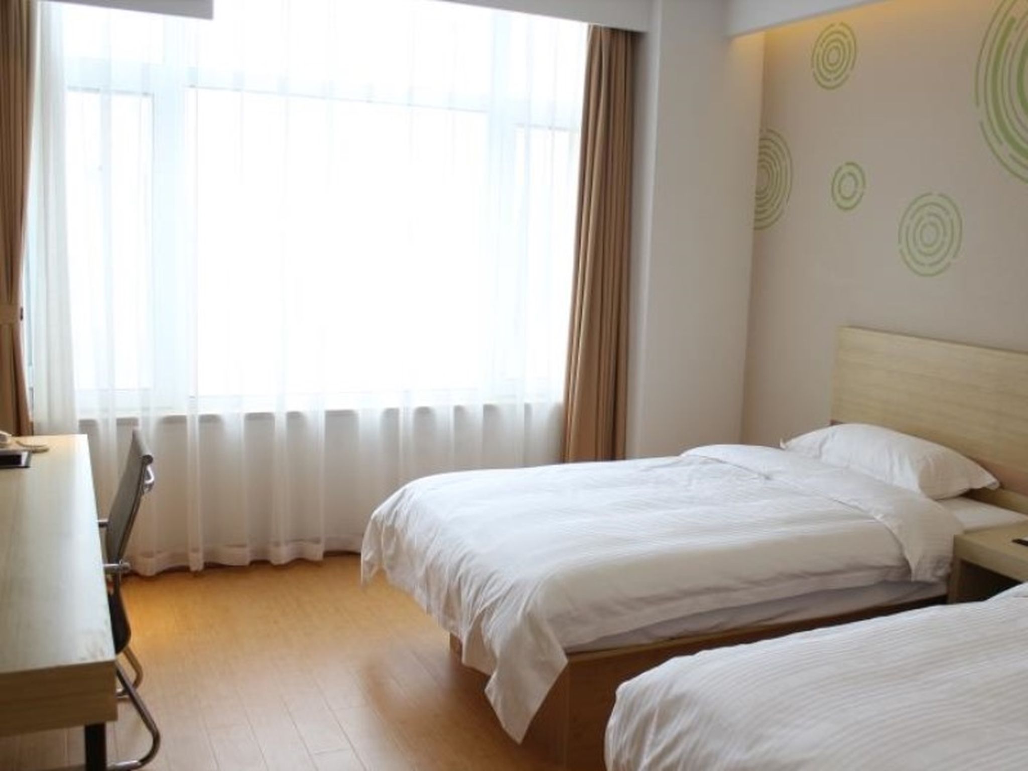 greentree inn dalian north railway station express
