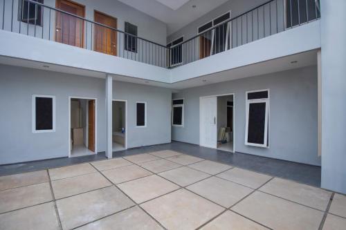 urooms tanah abang