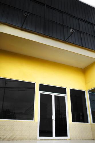 urooms tanah abang