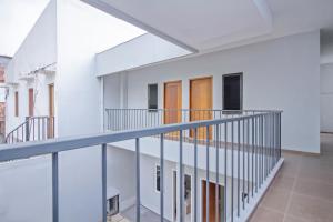urooms tanah abang