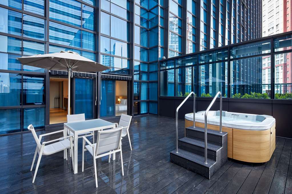 shilla stay seobusan gimhae airport