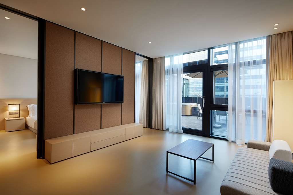 shilla stay seobusan gimhae airport