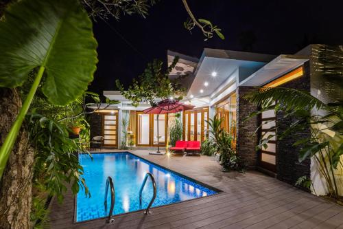 maneh villa