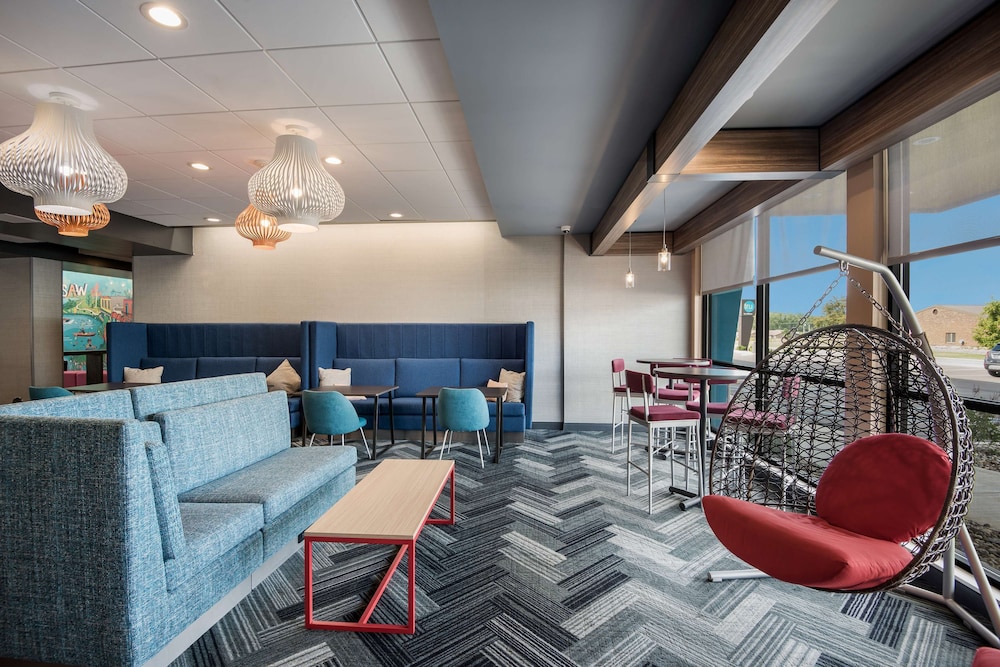 tru by hilton warsaw