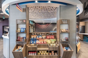 tru by hilton warsaw