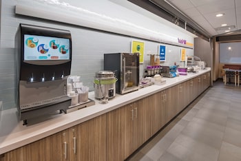 tru by hilton warsaw