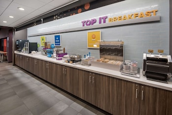 tru by hilton warsaw