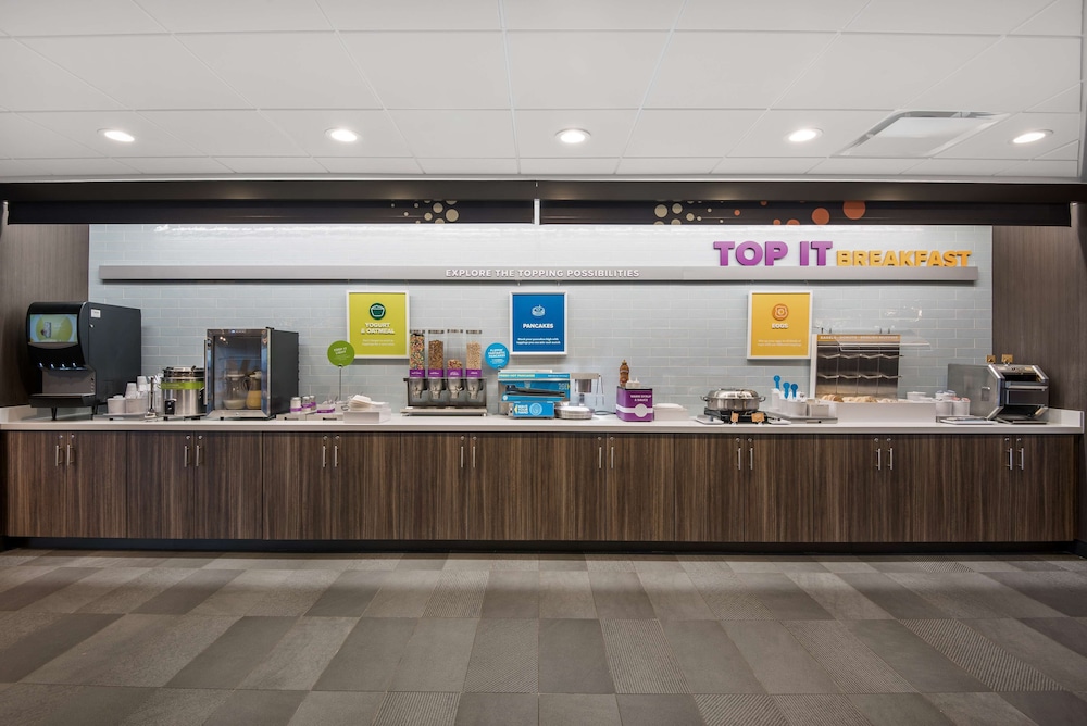 tru by hilton warsaw