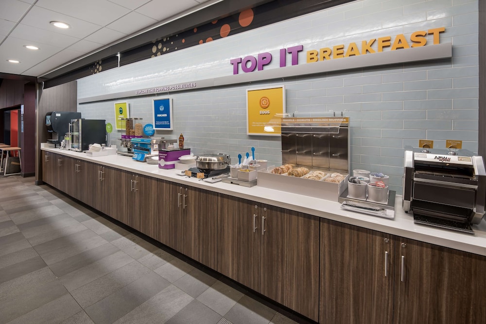 tru by hilton warsaw