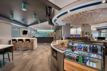 tru by hilton warsaw