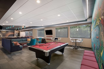 tru by hilton warsaw