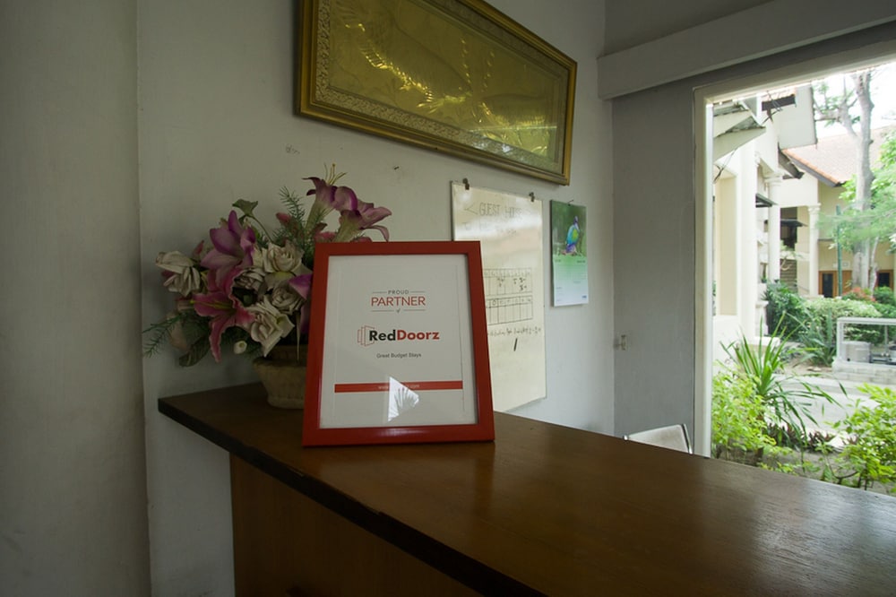 jasmine kayla guest house by reddoorz