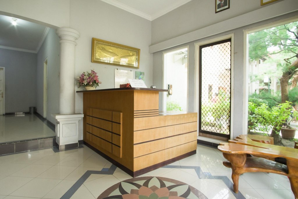 Jasmine Kayla Guest House By Reddoorz,,0 star
