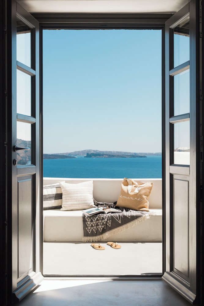 armenaki santorini