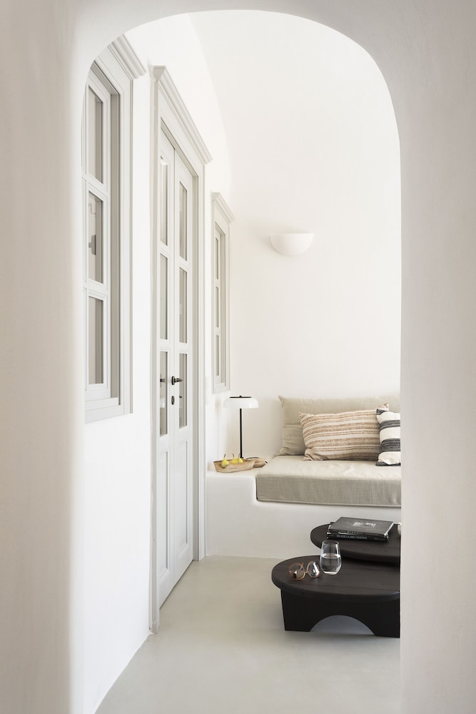 armenaki santorini