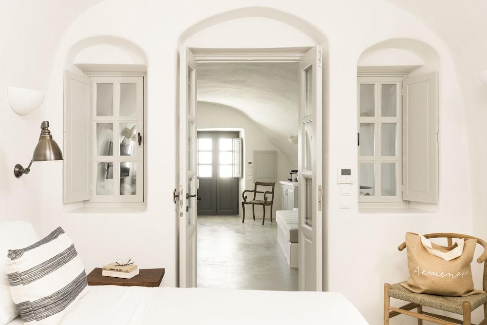 armenaki santorini