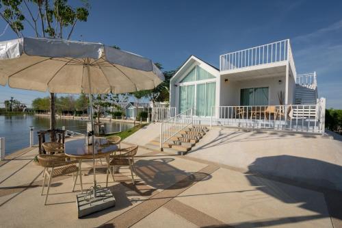 saksiam lakeside resort